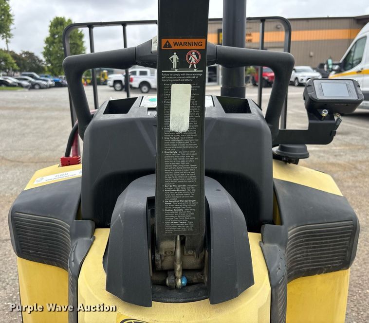 image for item EL6034 2023 Hyster B60ZAC2 pallet jack