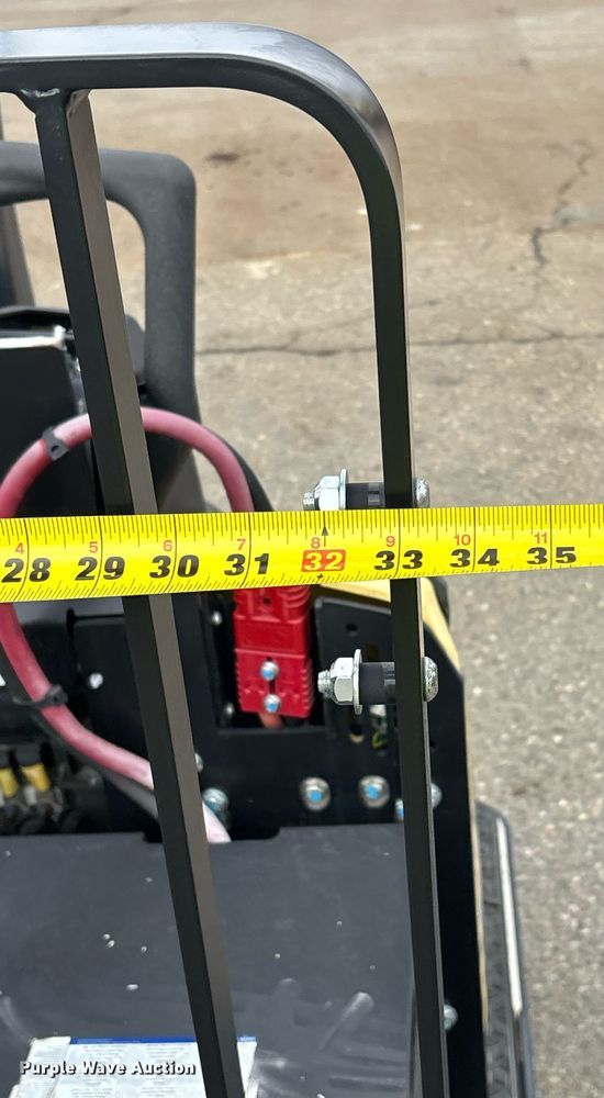 image for item EL6034 2023 Hyster B60ZAC2 pallet jack