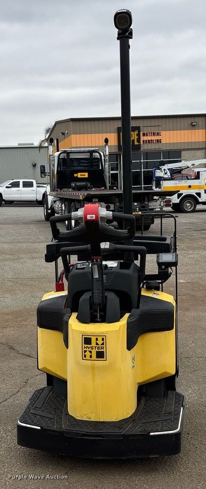 image for item EL6035 2023 Hyster B60ZAC2 pallet jack