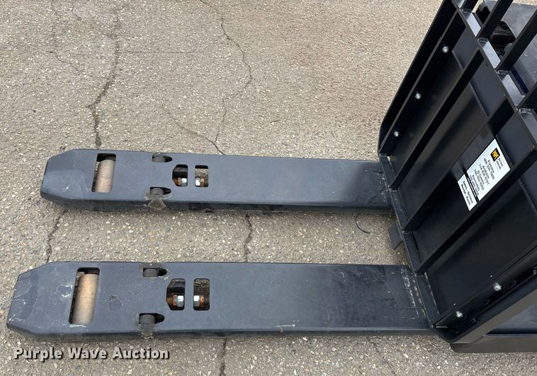 image for item EL6035 2023 Hyster B60ZAC2 pallet jack