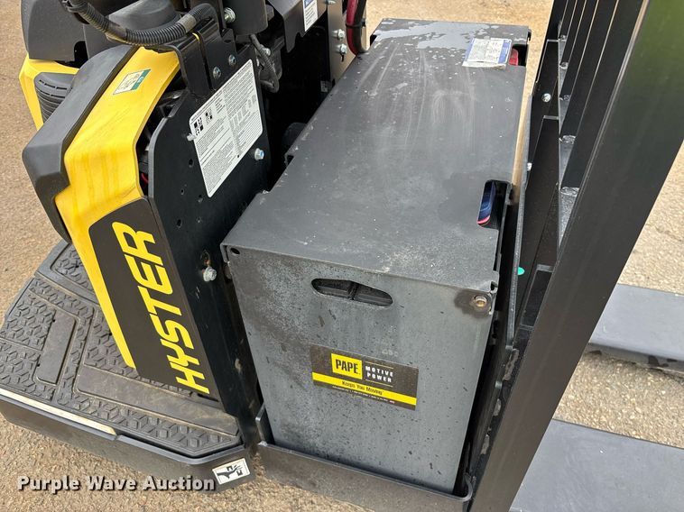 image for item EL6035 2023 Hyster B60ZAC2 pallet jack
