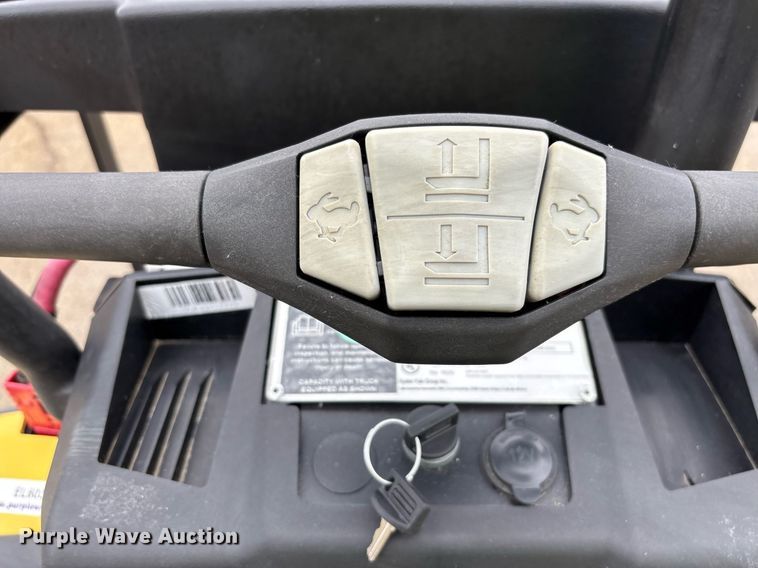 image for item EL6035 2023 Hyster B60ZAC2 pallet jack