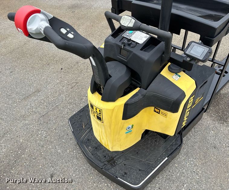 image for item EL6036 2023 Hyster B60ZAC2 pallet jack