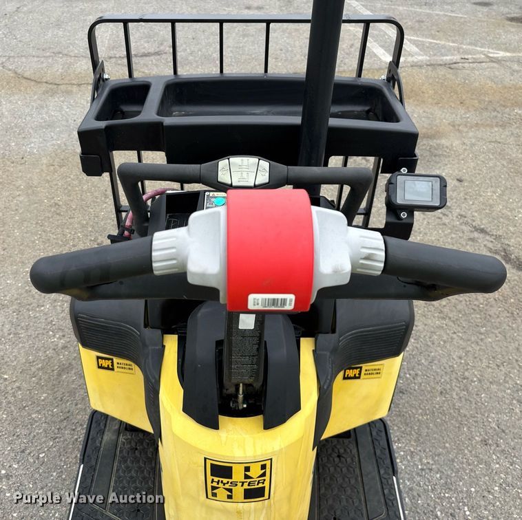 image for item EL6036 2023 Hyster B60ZAC2 pallet jack