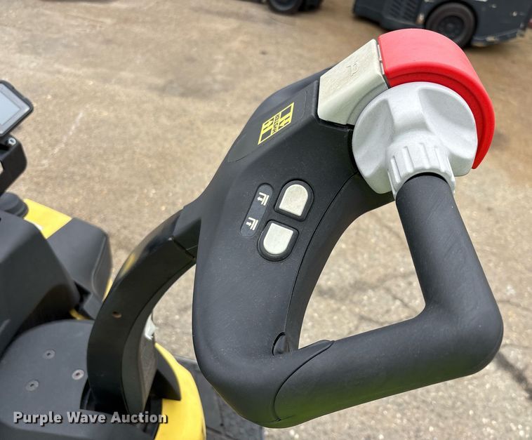 image for item EL6037 2023 Hyster B60ZAC2 pallet jack