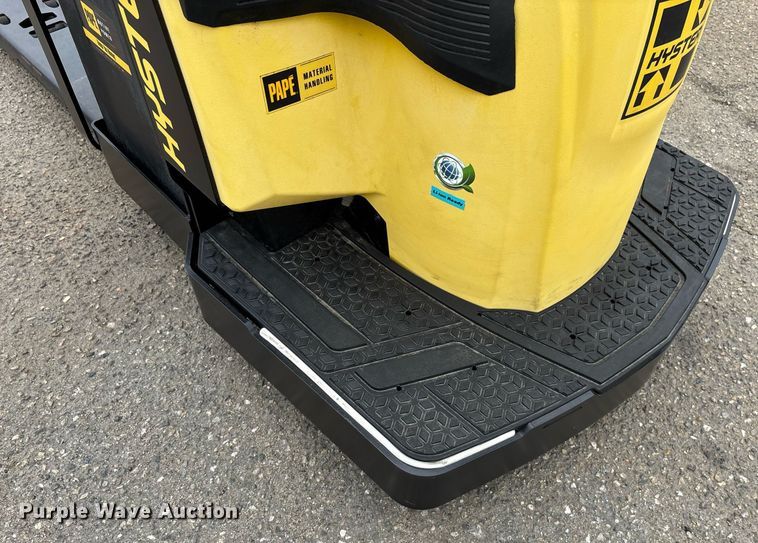 image for item EL6037 2023 Hyster B60ZAC2 pallet jack