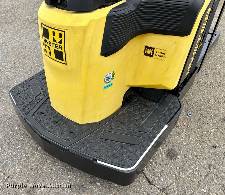 image for item EL6037 2023 Hyster B60ZAC2 pallet jack