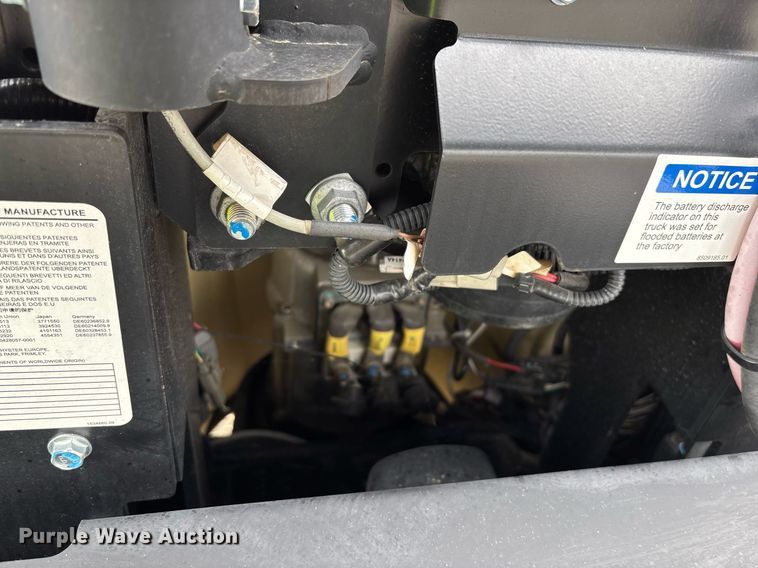 image for item EL6038 2023 Hyster B60ZAC2 pallet jack