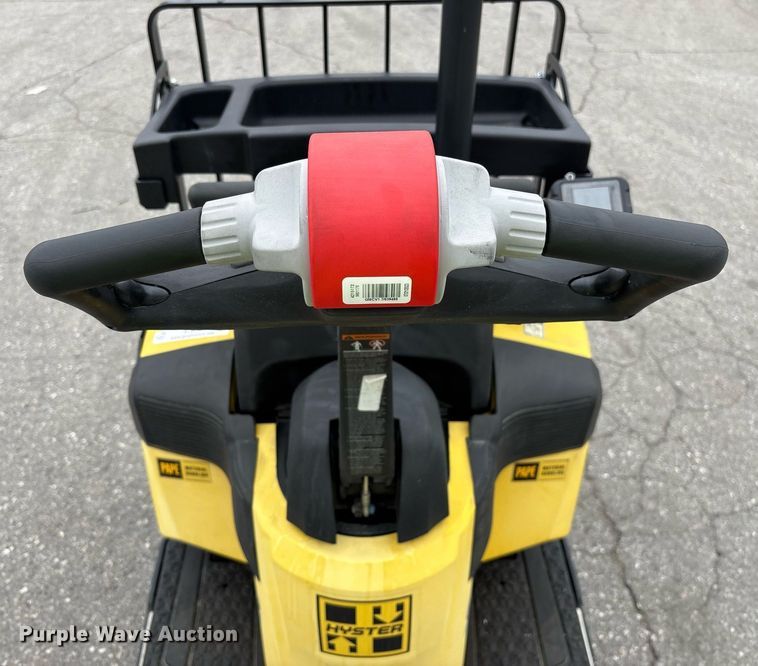 image for item EL6042 2023 Hyster B60ZAC2 pallet jack