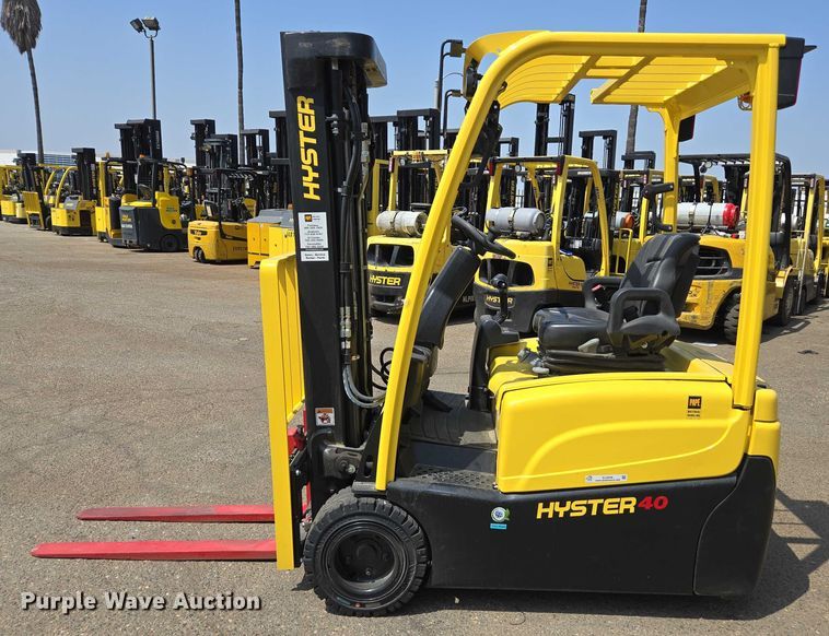 image for item EL6046 2023 Hyster J40XNT forklift