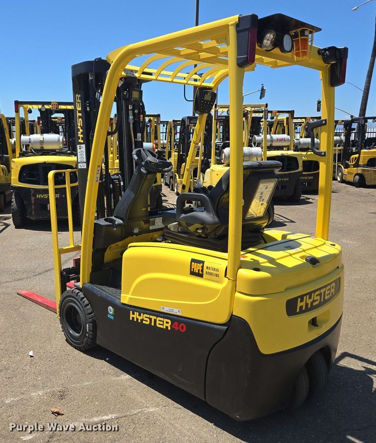 image for item EL6048 2023 Hyster J40XNT forklift