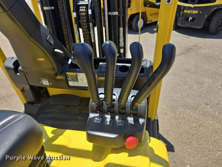 image for item EL6048 2023 Hyster J40XNT forklift