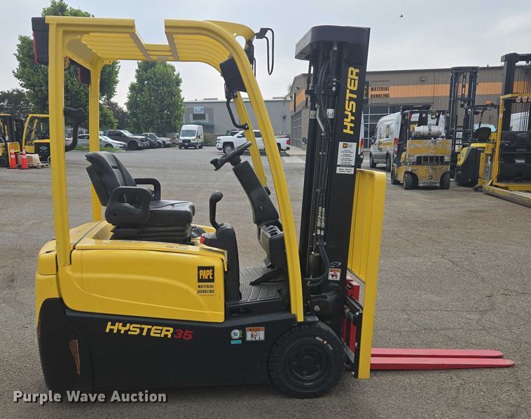 image for item EL6049 2023 Hyster J35XNT forklift
