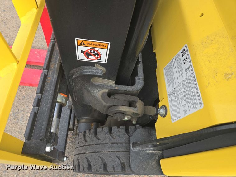 image for item EL6049 2023 Hyster J35XNT forklift