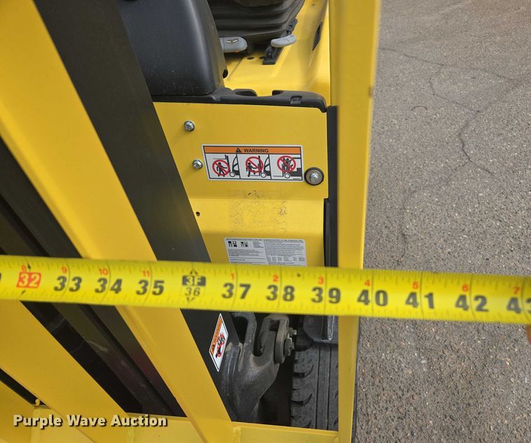 image for item EL6049 2023 Hyster J35XNT forklift