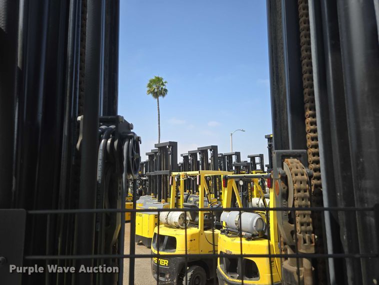 image for item EL6051 2023 Hyster N45ZR3-16.25 reach truck