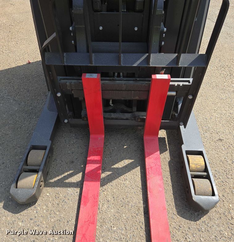 image for item EL6051 2023 Hyster N45ZR3-16.25 reach truck