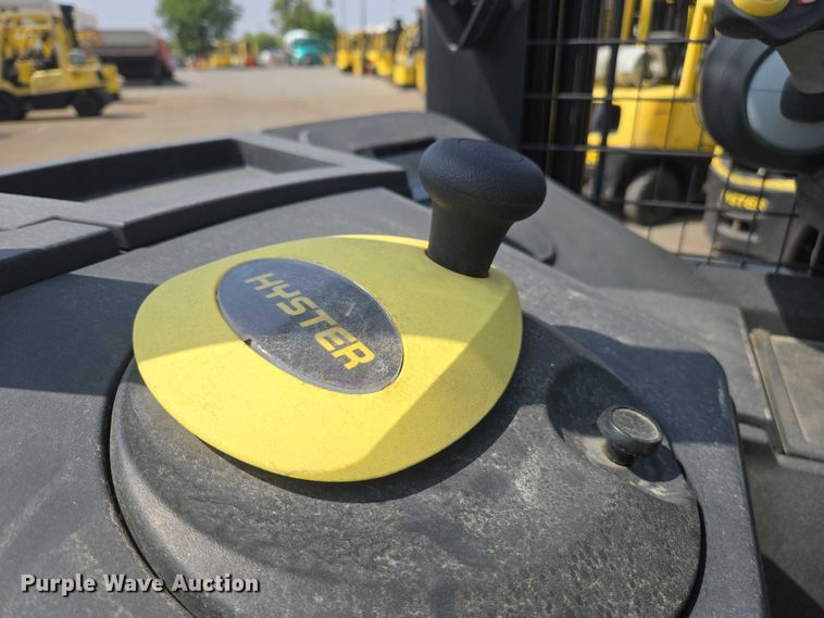 image for item EL6051 2023 Hyster N45ZR3-16.25 reach truck