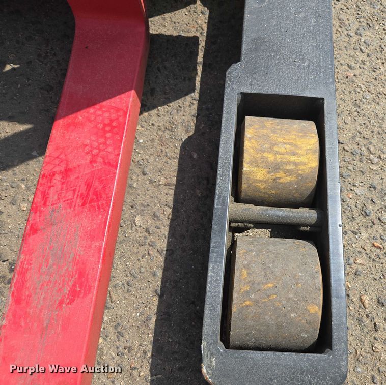 image for item EL6051 2023 Hyster N45ZR3-16.25 reach truck