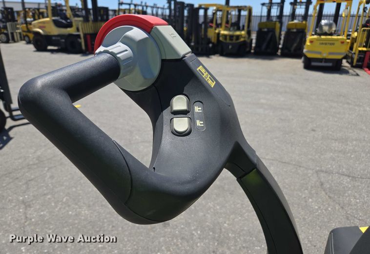 image for item EL6054 2023 Hyster B60ZAC2 pallet jack