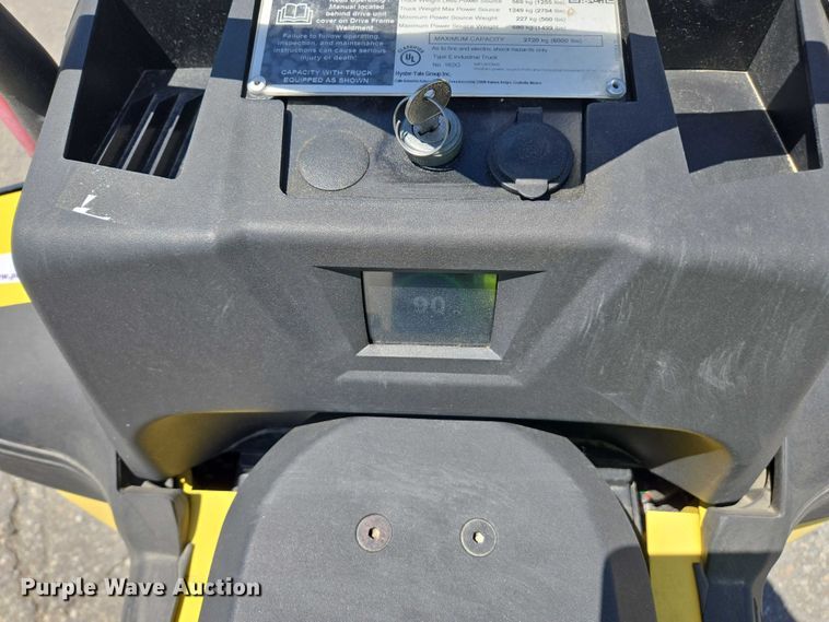 image for item EL6054 2023 Hyster B60ZAC2 pallet jack