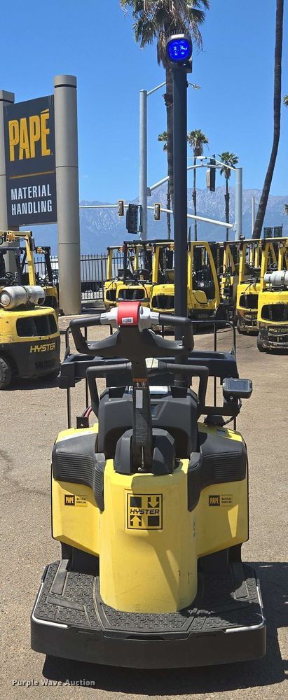 image for item EL6055 2023 Hyster B60ZAC2 pallet jack