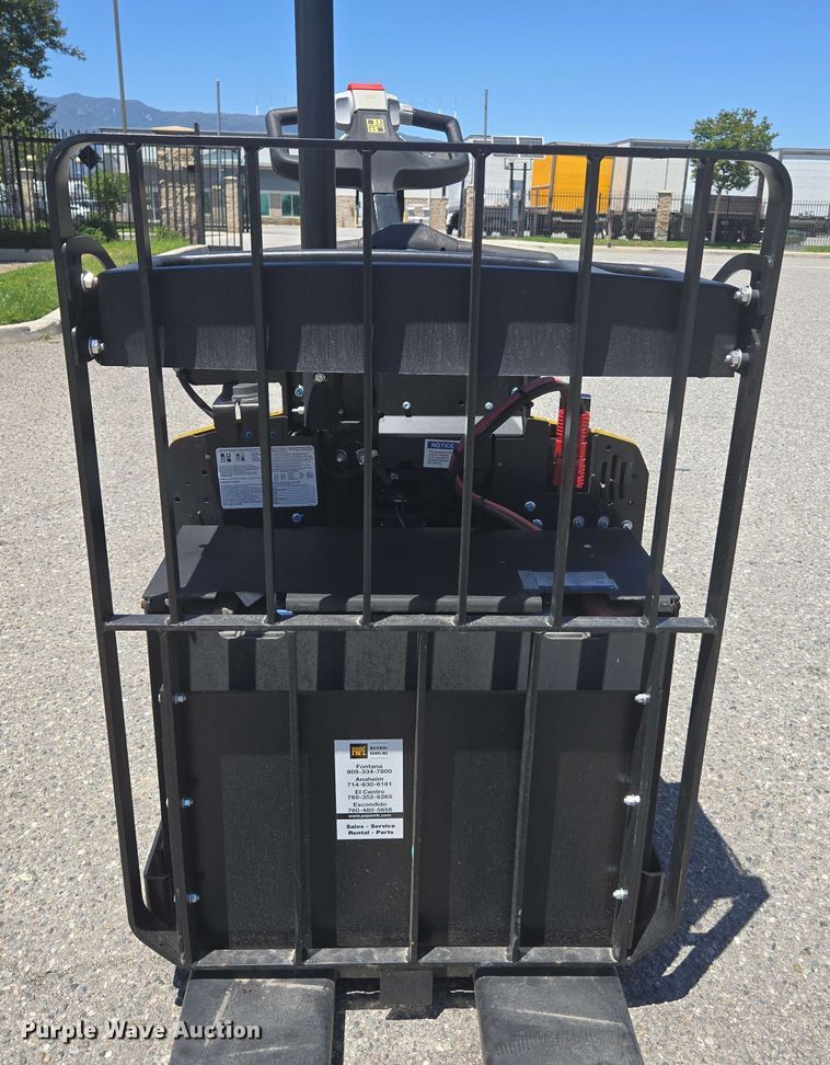 image for item EL6055 2023 Hyster B60ZAC2 pallet jack