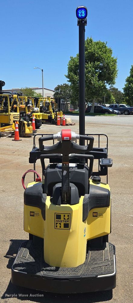 image for item EL6056 2023 Hyster B60ZAC2 pallet jack