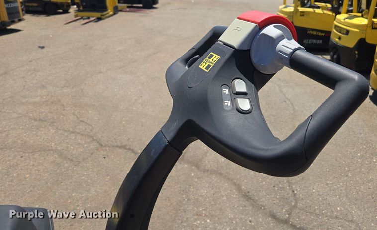 image for item EL6056 2023 Hyster B60ZAC2 pallet jack