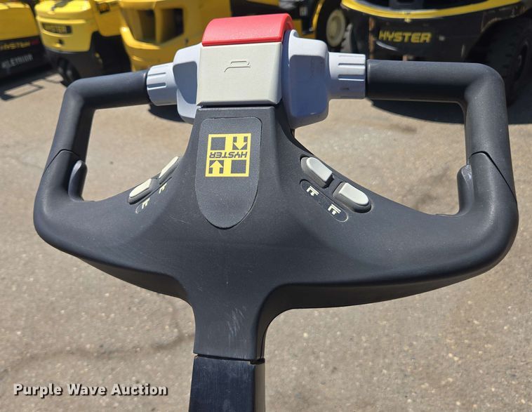 image for item EL6056 2023 Hyster B60ZAC2 pallet jack