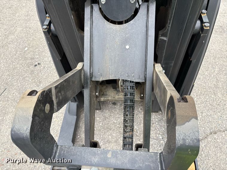 image for item EL6058 2023 Hyster N35ZR3-16.25 reach truck