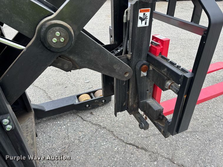 image for item EL6058 2023 Hyster N35ZR3-16.25 reach truck