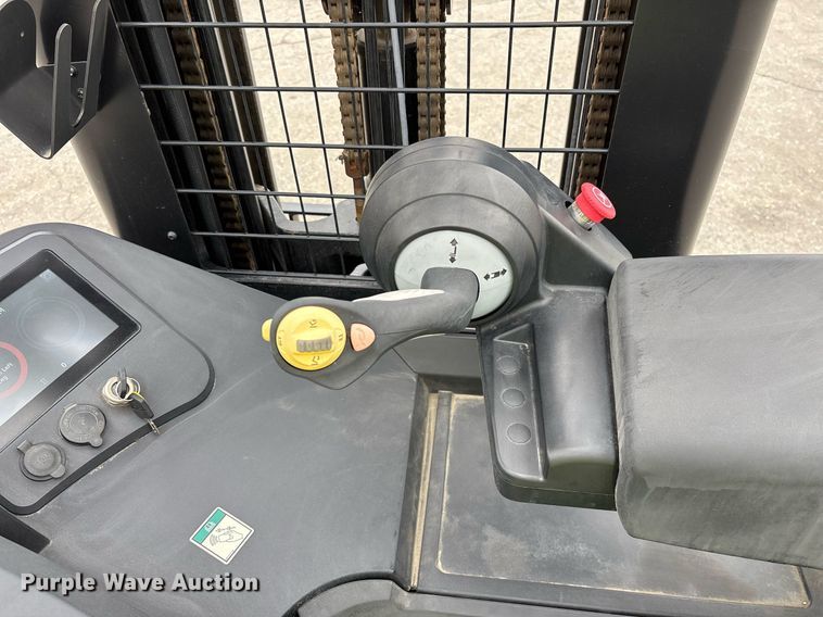 image for item EL6058 2023 Hyster N35ZR3-16.25 reach truck