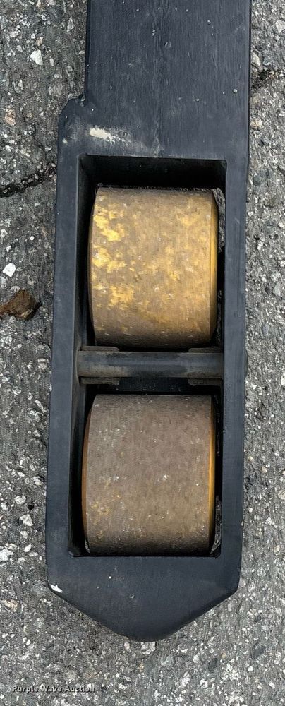 image for item EL6058 2023 Hyster N35ZR3-16.25 reach truck