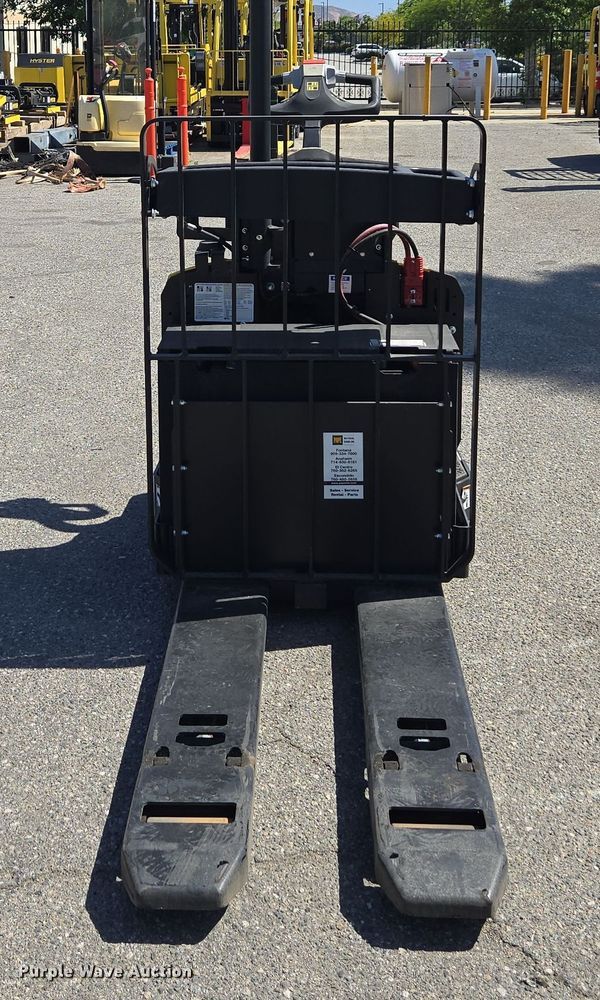 image for item EL6060 2023 Hyster B60ZAC2 pallet jack