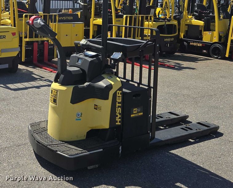 image for item EL6060 2023 Hyster B60ZAC2 pallet jack