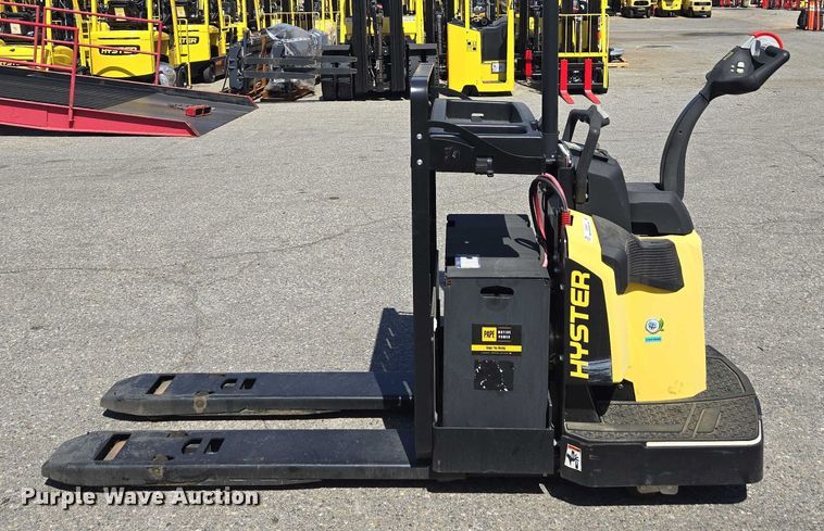 image for item EL6060 2023 Hyster B60ZAC2 pallet jack