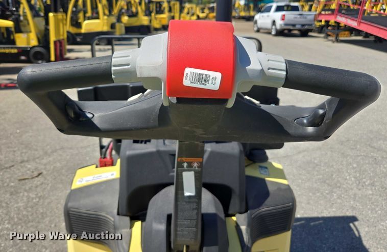 image for item EL6060 2023 Hyster B60ZAC2 pallet jack