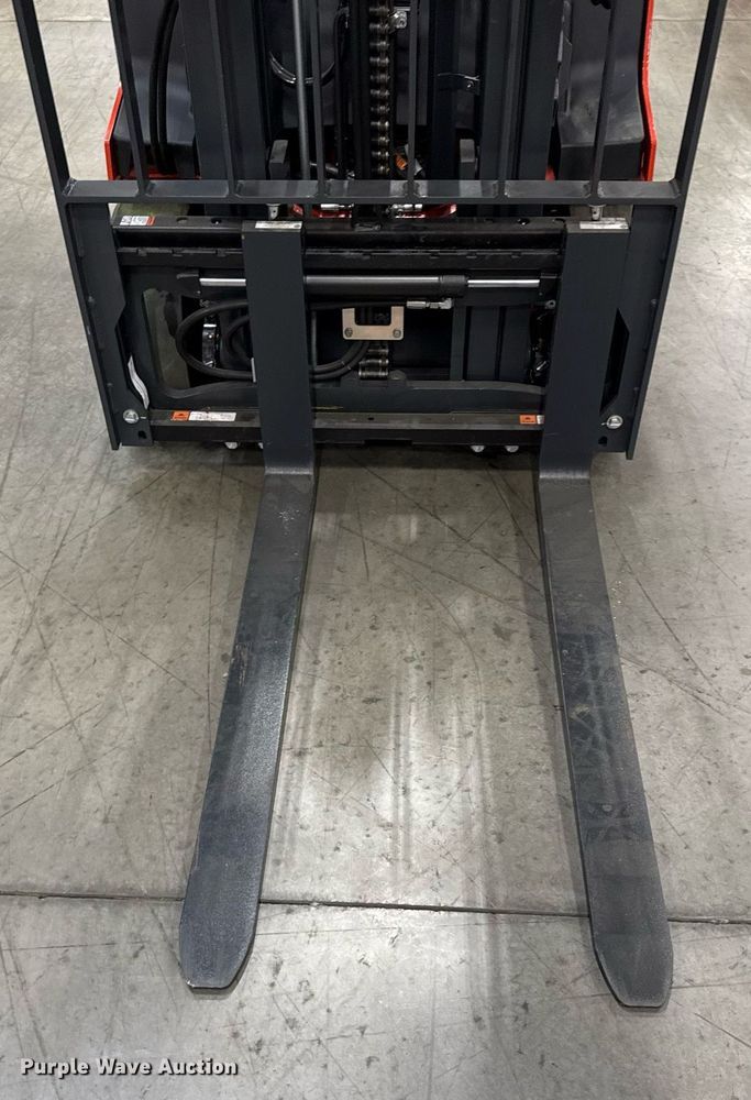 image for item ND9796 2023 Linde E18S forklift