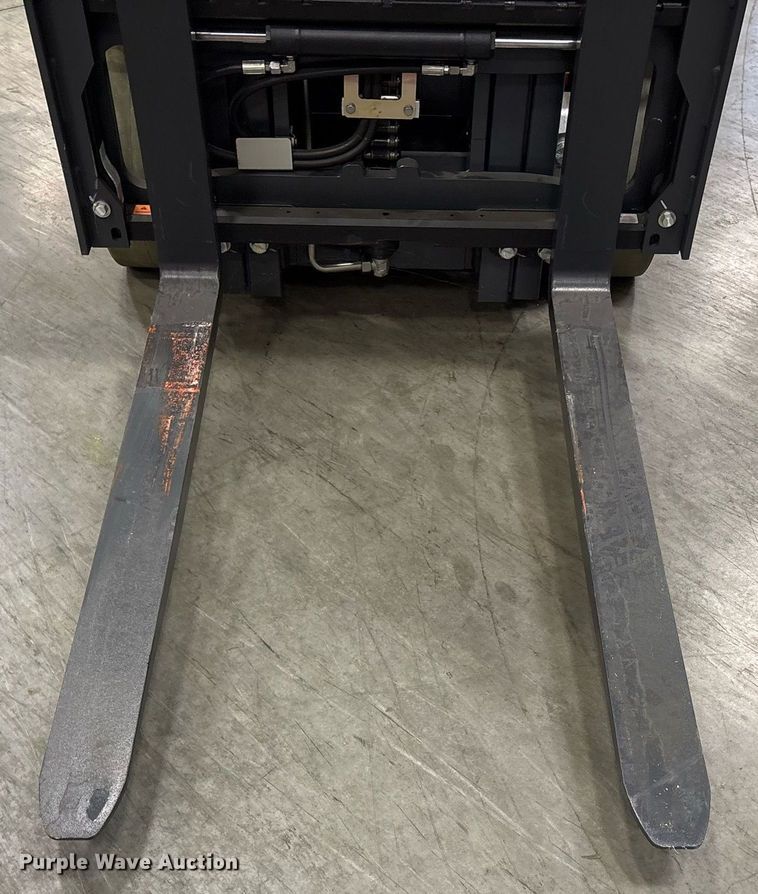 image for item ND9802 2023 Linde E18 forklift