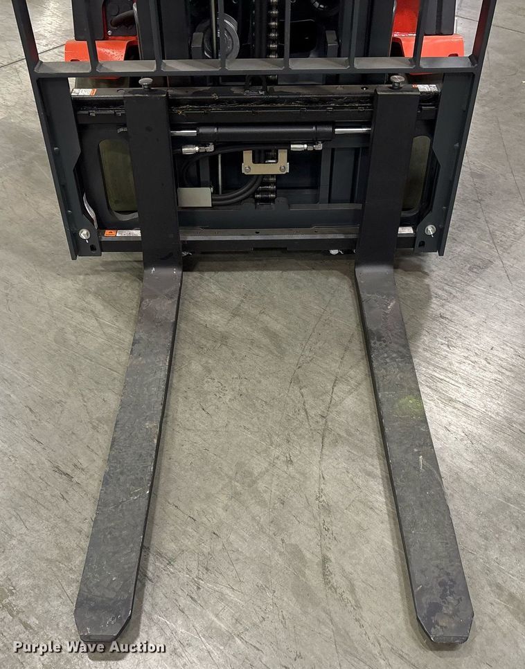 image for item ND9803 2023 Linde E18 forklift