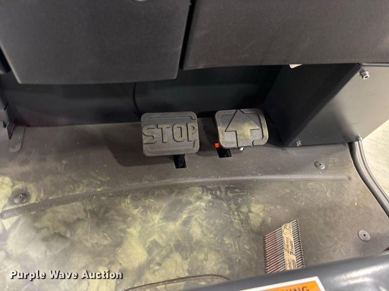 image for item ND9803 2023 Linde E18 forklift