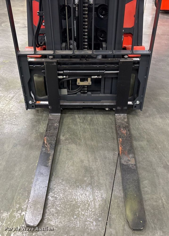 image for item ND9804 2023 Linde E18 forklift