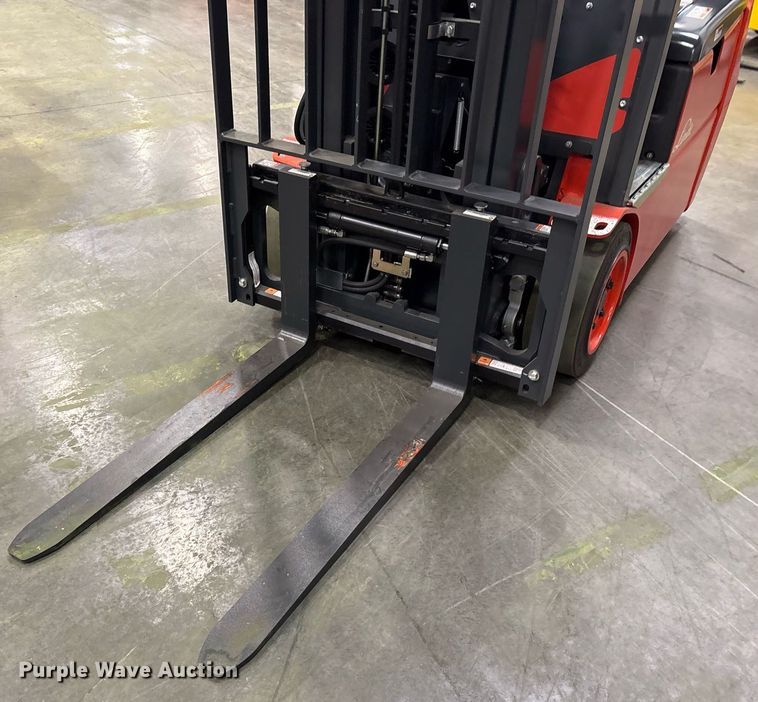 image for item ND9805 2023 Linde E18 forklift