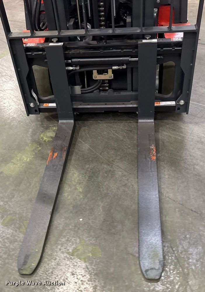 image for item ND9805 2023 Linde E18 forklift