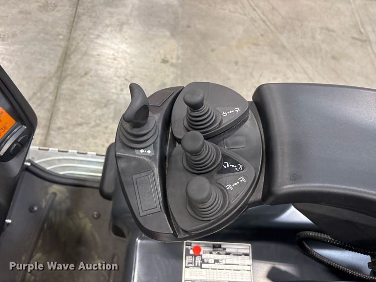 image for item ND9806 2023 Linde E18 forklift