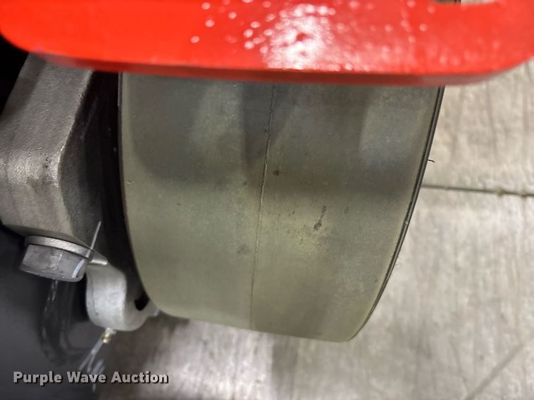 image for item ND9806 2023 Linde E18 forklift