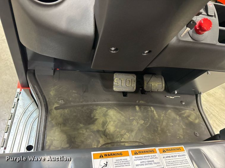 image for item ND9807 2023 Linde E18 forklift