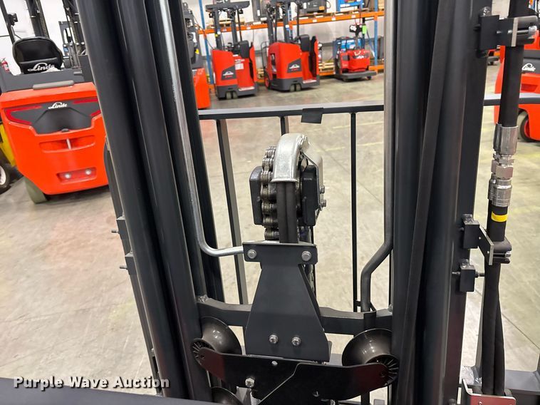 image for item ND9809 2023 Linde E18 forklift