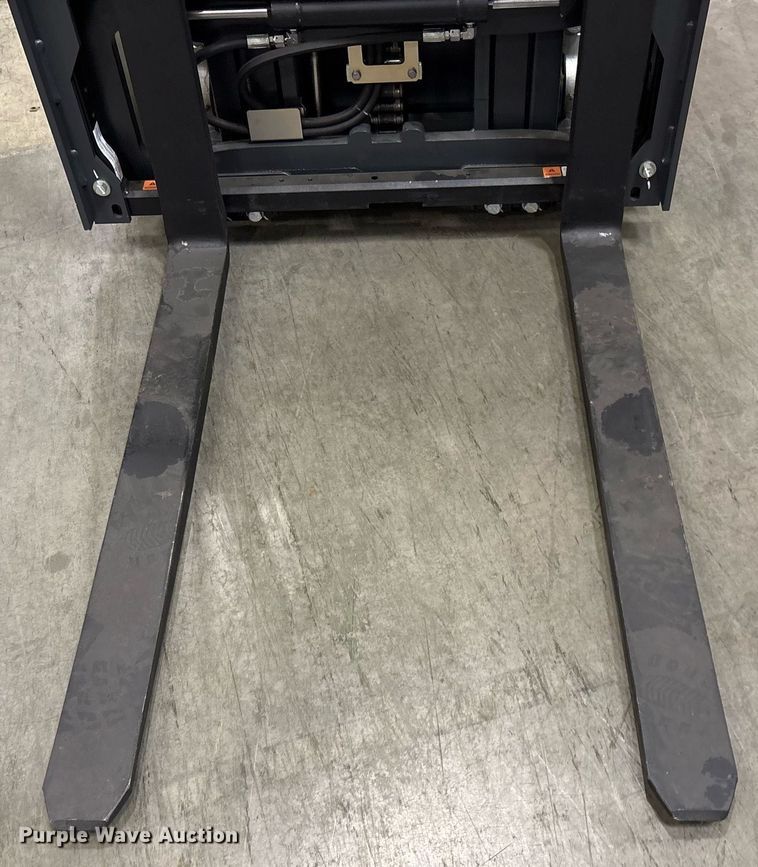 image for item ND9810 2023 Linde E18 forklift